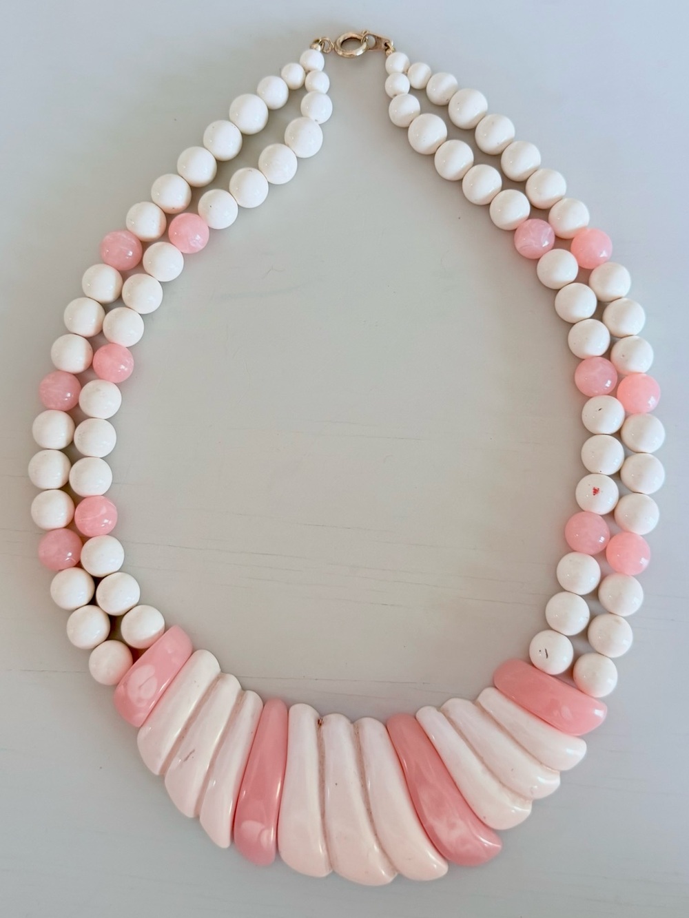 Women’s Pink & White Acrylic Beaded Necklace